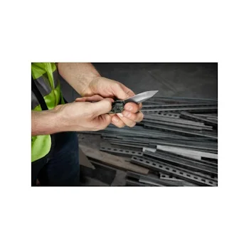 Milwaukee preklopni nož Camo FASTBACK 4932492375-3 Milwaukee preklopni nož Camo FASTBACK 4932492375-3