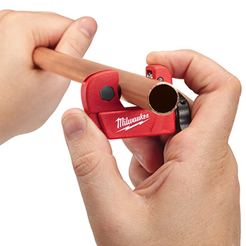 Milwaukee mini rezač cevi 3-15mm 48229250 Milwaukee mini rezač cevi 3-15mm 48229250