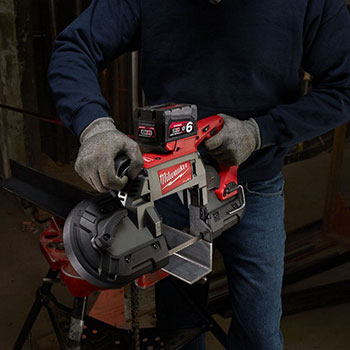 Milwaukee tračna aku testera 18V M18 CBS125-0 4933447150 Milwaukee tračna aku testera 18V M18 CBS125-0 4933447150