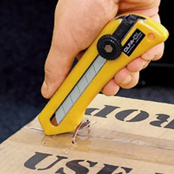 Olfa profesionalni skalpel 18mm CL Olfa profesionalni skalpel 18mm CL