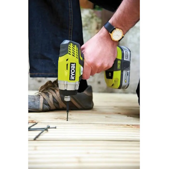 Ryobi aku udarni odvijač 220Nm ONE+ 18V RID1801M Ryobi aku udarni odvijač 220Nm ONE+ 18V RID1801M