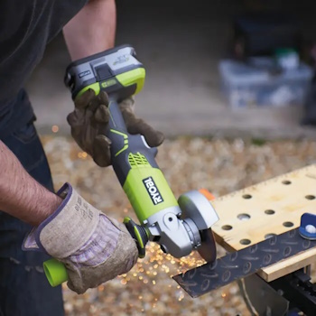 Ryobi aku ugaona brusilica 115mm ONE+ 18V R18AG-0 Ryobi aku ugaona brusilica 115mm ONE+ 18V R18AG-0