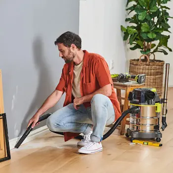 Ryobi aku usisivač za suvo i mokro usisavanje 18V ONE+™ R18WDV-0 Ryobi aku usisivač za suvo i mokro usisavanje 18V ONE+™ R18WDV-0