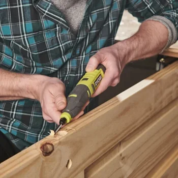 Ryobi bežični alat za rezbarenje USB Lithium™ 4V (2.0Ah) RPC4-120G-2 Ryobi bežični alat za rezbarenje USB Lithium™ 4V (2.0Ah) RPC4-120G-2