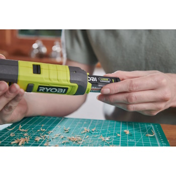 Ryobi bežični alat za rezbarenje USB Lithium™ 4V (2.0Ah) RPC4-120G Ryobi bežični alat za rezbarenje USB Lithium™ 4V (2.0Ah) RPC4-120G