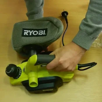 Ryobi električno rende 750W EPN7582NHG Ryobi električno rende 750W EPN7582NHG