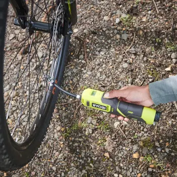 Ryobi bežična vazdušna pumpa USB Lithium™ 4V RI4-120G Ryobi bežična vazdušna pumpa USB Lithium™ 4V RI4-120G