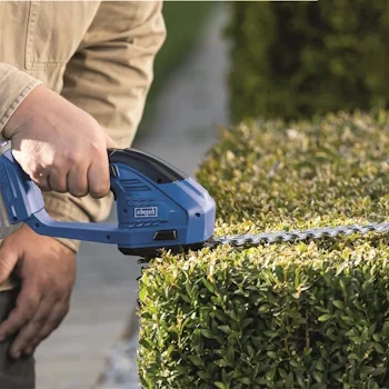 Scheppach aku makaze za travu/živu ogradu IXES C-HTGS200-X + set punjač 2.4A i baterija 4.0Ah Scheppach aku makaze za travu/živu ogradu IXES C-HTGS200-X + set punjač 2.4A i baterija 4.0Ah