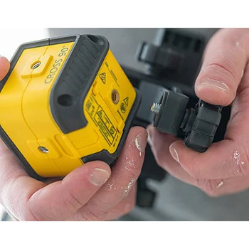 Stanley Cross 90 laser - 3 linije - zeleni zrak STHT77592-1 Stanley Cross 90 laser - 3 linije - zeleni zrak STHT77592-1