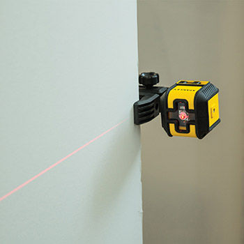 Stanley Cubix laser - 2 linije - crveni zrak STHT77498-1 Stanley Cubix laser - 2 linije - crveni zrak STHT77498-1