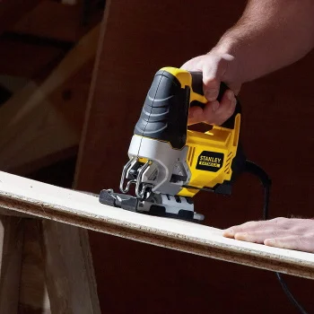 Stanley ubodna testera 710W FME340KA Stanley ubodna testera 710W FME340KA