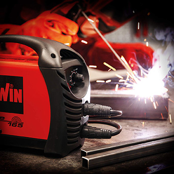 Telwin inverter aparat za zavarivanje MMA Force 165 230V ACX + maska za zavarivanje 815863 Telwin inverter aparat za zavarivanje MMA Force 165 230V ACX + maska za zavarivanje 815863