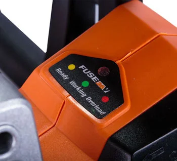 Villager Fuse on akumulatorska lančana testera VBT 1440 056369 Villager Fuse on akumulatorska lančana testera VBT 1440 056369