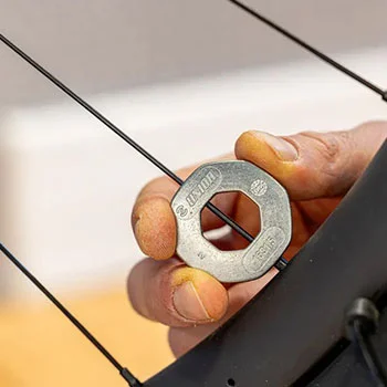 Unior univerzalni ključ za niple 1631/5 629573 Unior univerzalni ključ za niple 1631/5 629573