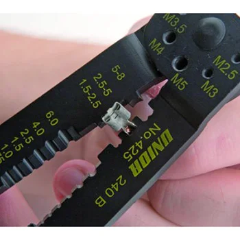 Unior klešta za kablovske papučice 425/4B 601137 Unior klešta za kablovske papučice 425/4B 601137