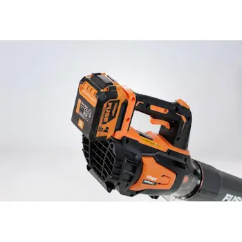 Villager Fuse akumulatorski duvač za lišće VBV 2420 88682 + POKLON Fuse set baterija 1.5Ah + punjač 2.4A-5