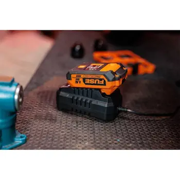 Villager Fuse set baterija 1.5Ah + punjač 2.4A 067112-3