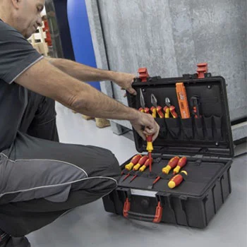 Wiha električarski set alata u koferu, 18-delni W45530-3 Wiha električarski set alata u koferu, 18-delni W45530-3