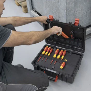 Wiha električarski set alata u koferu, 18-delni W45530-4 Wiha električarski set alata u koferu, 18-delni W45530-4