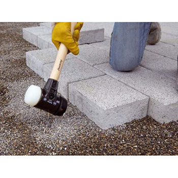 Wiha plastični/gumeni čekić Ø40mm sa drvenom drškom W26658 Wiha plastični/gumeni čekić Ø40mm sa drvenom drškom W26658