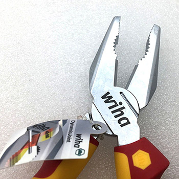 Wiha kombinovana klešta Professional VDE 180mm W26708 Wiha kombinovana klešta Professional VDE 180mm W26708