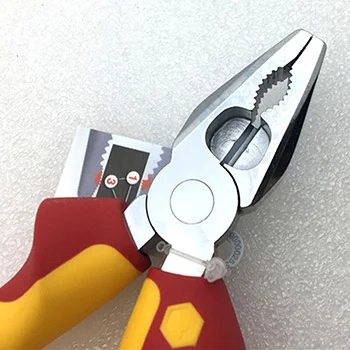 Wiha kombinovana klešta Professional VDE 200mm W26711 Wiha kombinovana klešta Professional VDE 200mm W26711