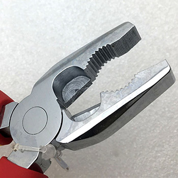 Wiha kombinovana klešta Professional VDE 180mm W26708 Wiha kombinovana klešta Professional VDE 180mm W26708