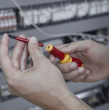 Wiha odvijač set sa držačem bitova električni slimVario® 4/1 W41230-3