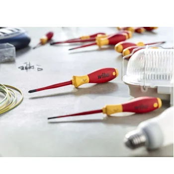 Wiha električarski odvijač tanki SoftFinish® 3.5x100mm W35446 Wiha električarski odvijač tanki SoftFinish® 3.5x100mm W35446