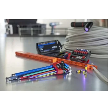 Wiha set imbusa fluo u držaču ErgoStar 369E9F 1.5-10mm 10/1 W41483 Wiha set imbusa fluo u držaču ErgoStar 369E9F 1.5-10mm 10/1 W41483