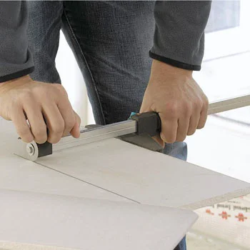 Wolfcraft vođica za rezanje traka i šestar za gipsane ploče 4030000 Wolfcraft vođica za rezanje traka i šestar za gipsane ploče 4030000