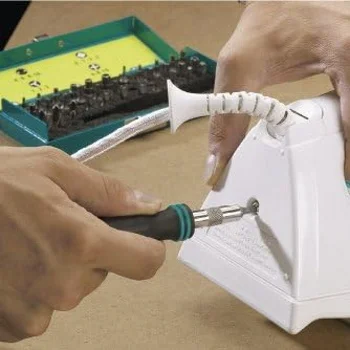 Wolfcraft set bitova u metalnoj kaseti 32-delni 1386000 Wolfcraft set bitova u metalnoj kaseti 32-delni 1386000